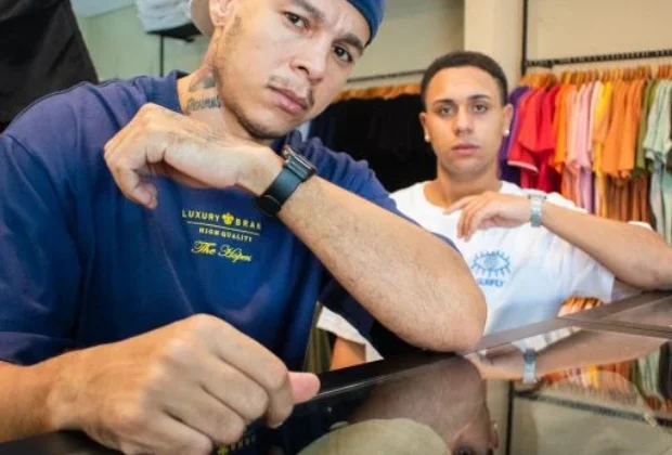 Loja 42 Styles Inova com Ensaio Fotográfico que Transforma Pessoas Comuns em Modelos
