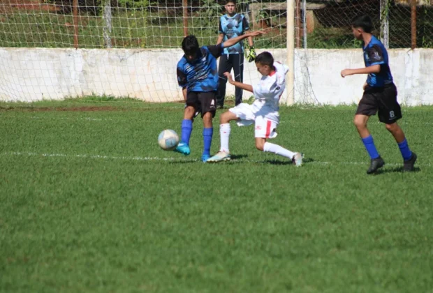 Itapira vence Lindoia na abertura do futebol da Copa ADR
