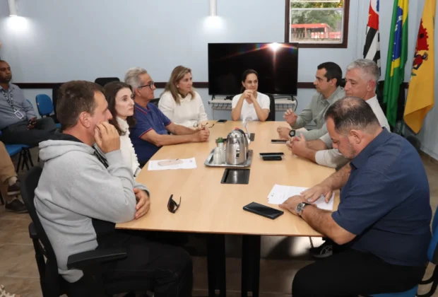 DEPUTADO CAPITÃO TELHADA VISITA PAULO SILVA E LEVA PEDIDOS DE RECURSOS PARA A SAÚDE