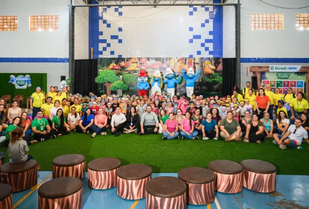 Caravana Sicredi & Smurfs leva educação ambiental e sustentabilidade a alunos da rede municipal