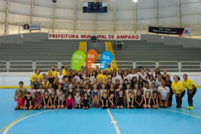 Tricampeã panamericana esteve com ginastas de Amparo
