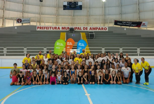 Tricampeã panamericana esteve com ginastas de Amparo