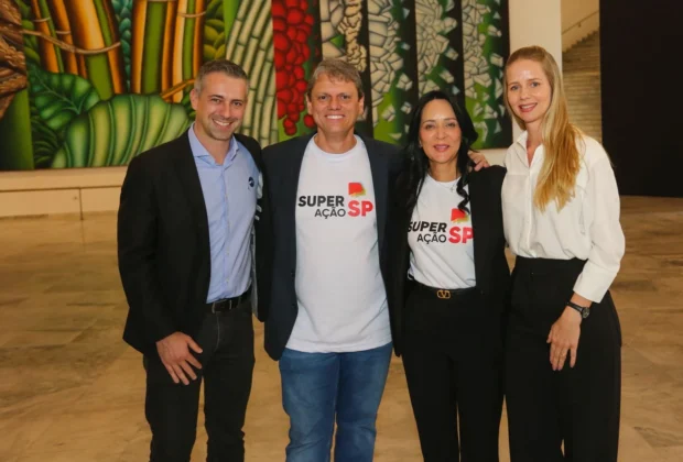 Prefeito e primeira-dama de Holambra participam do lançamento do programa SuperAção SP no Palácio dos Bandeirantes