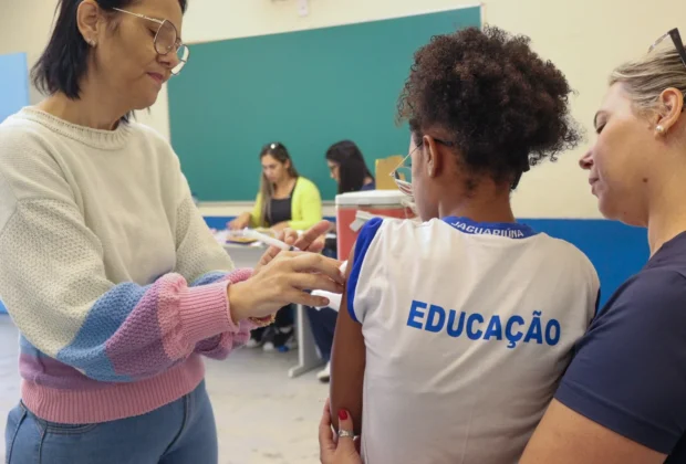 JAGUARIÚNA INICIA CAMPANHA DE VACINAÇÃO NAS ESCOLAS MUNICIPAIS