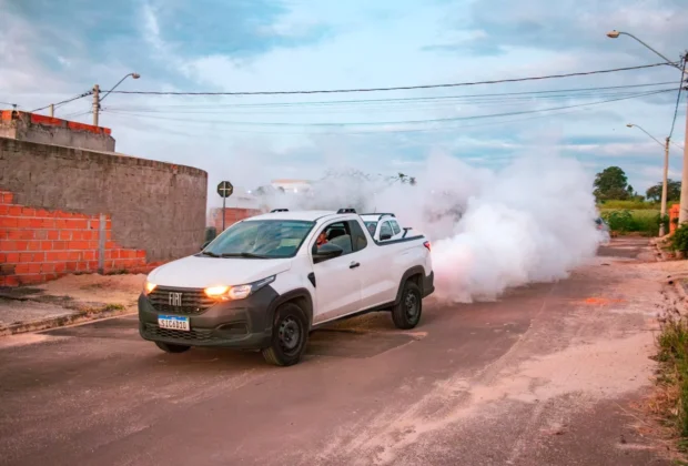 SAÚDE REALIZA NEBULIZAÇÃO CONTRA A DENGUE EM VÁRIOS BAIRROS NESTA SEGUNDA