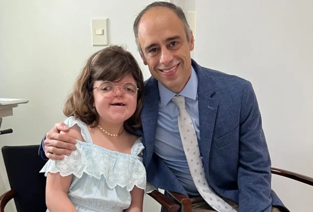 Encontro reúne especialistas da saúde e famílias de crianças com doença rara craniofacial