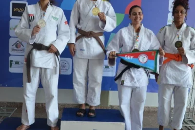 Judô de Artur Nogueira conquista 15 medalhas em torneio