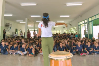 Parklet Móvel segue com atividades culturais em Pedreira