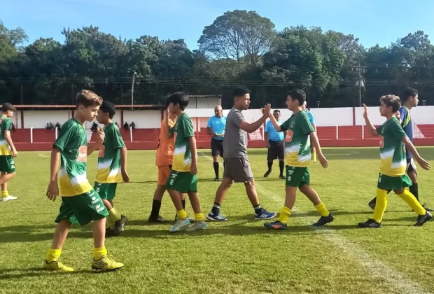 Finais da Copa Amparo de Futebol de Base acontecem no sábado