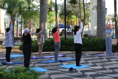 Dia do Meio Ambiente é celebrado em Mogi Mirim com alongamento, yoga, música e plantio de árvores