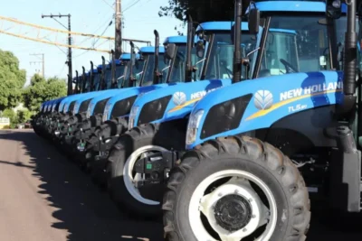 Governo de SP firma novos convênios e amplia acesso a crédito rural para compra de tratores 