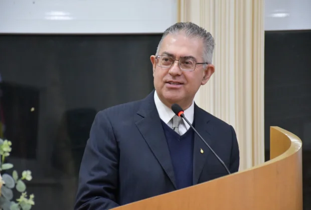 Juiz Rogério Correia Dias receberá título de Cidadão Amparense