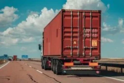 Volume de fretes do agro cresce e impulsiona investimentos em segurança contra roubo de cargas nas estradas