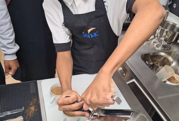 Adolescentes da Fundação CASA de Campinas participam de oficina de barista no Senac