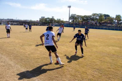 AMIGOS DO FLORIPA, CRUZEIRO DO SUL FC E PERALTA DEFENDEM LIDERANÇA NO AMADORZÃO