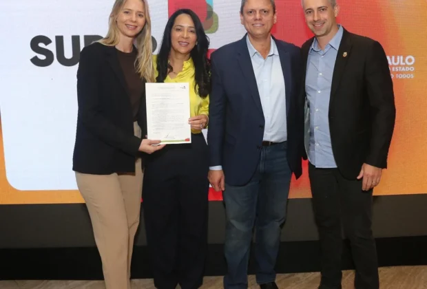 Primeira-dama de Holambra participa de adesão ao SuperAção SP