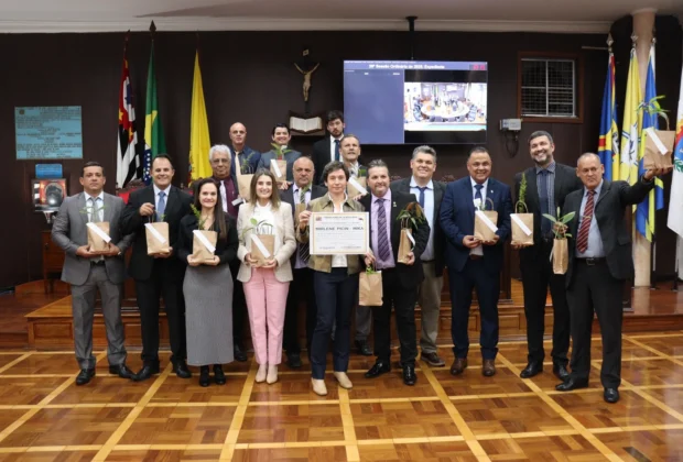 Câmara de Mogi Mirim homenageia Mirlene Picin pelos 10 anos do Projeto Podium Verde