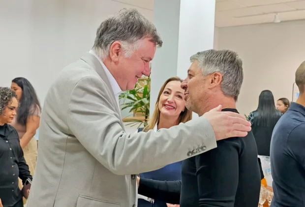 Prefeito e secretário de Estado assinam convênios para Mogi Guaçu com foco na inclusão