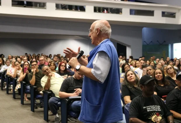 Padre Júlio Lancellotti participa de programação em Itapira e reúne 600 pessoas em palestra