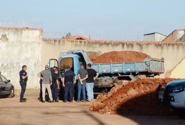 GCM morre ao ser atingido por caçamba durante trabalho em Mogi Guaçu