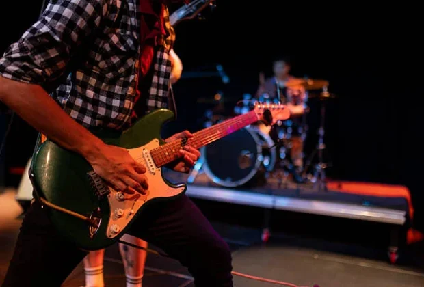 Bandas Vertical Smile e Fever se apresentam no Cultura Rock em Artur Nogueira nesta quinta-feira