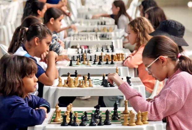 Mogi Guaçu realiza Festival de Xadrez e coroa campeãs as escolas Ubirajara Ramos e Antonio Giovani Lanzi