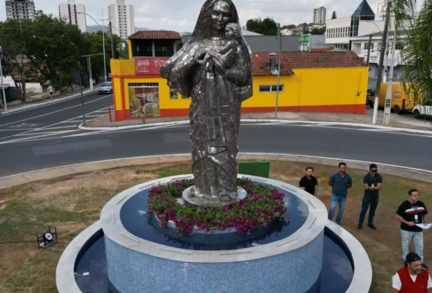 Rotatória recebe nome e homenagem a Nossa Senhora do Amparo