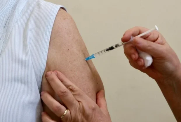 Holambra promove campanha de atualização da caderneta de vacinação até o fim de outubro