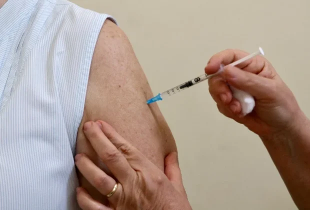 Saúde de Holambra promove campanha de atualização da caderneta de vacinação a partir de segunda-feira