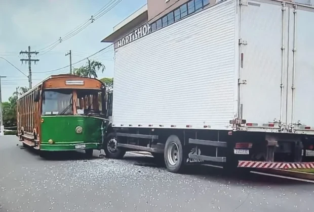 Motorista morre atropelado pelo próprio ônibus turístico em Holambra