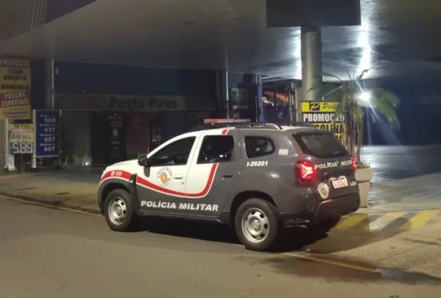 Polícia Militar prende homem por furto em posto de combustíveis em Pedreira