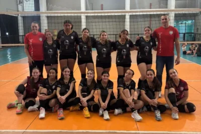 Vôlei sub-16 e sub-18 de Artur Nogueira conquistam títulos regionais de vôlei