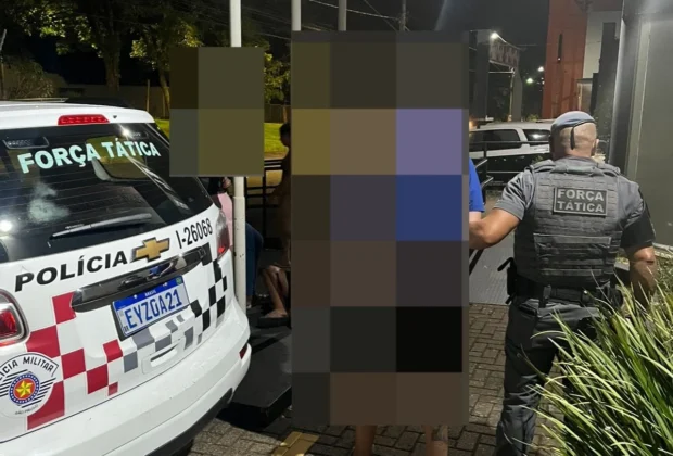 Polícia Militar de Mogi Mirim prende homem por tráfico e flagra furto em chácara no fim de semana
