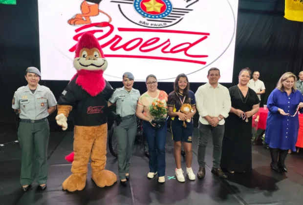 Formatura do Proerd reúne estudantes de Mogi Mirim em cerimônia emocionante