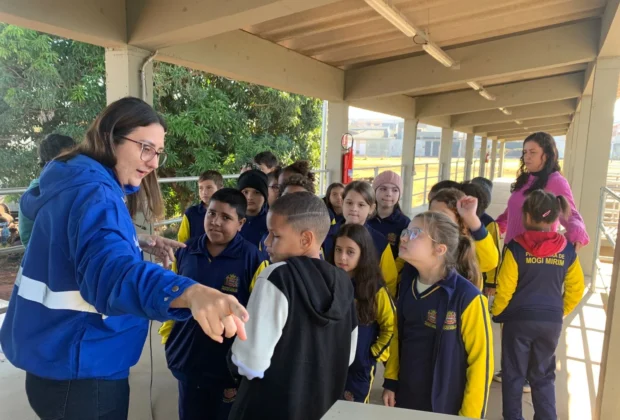 Alunos visitam Estação de Tratamento de Água e aprendem sobre uso consciente em Mogi Mirim