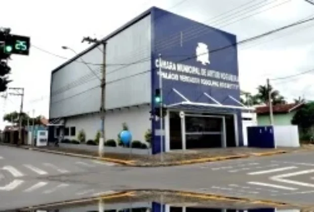 Câmara aprova por unanimidade projeto que proíbe comercialização e armazenamento de fogos de artifício em Artur Nogueira