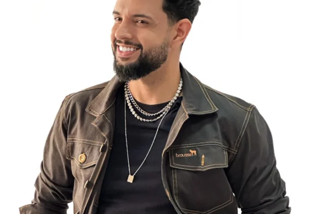 Vini Drumond faz show na 75ª Festa do Figo e a 30ª Expogoiaba de Valinhos