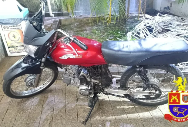 Adolescente é flagrado pilotando moto adulterada e sem placa no bairro Ramos de Azevedo, em Cosmópolis