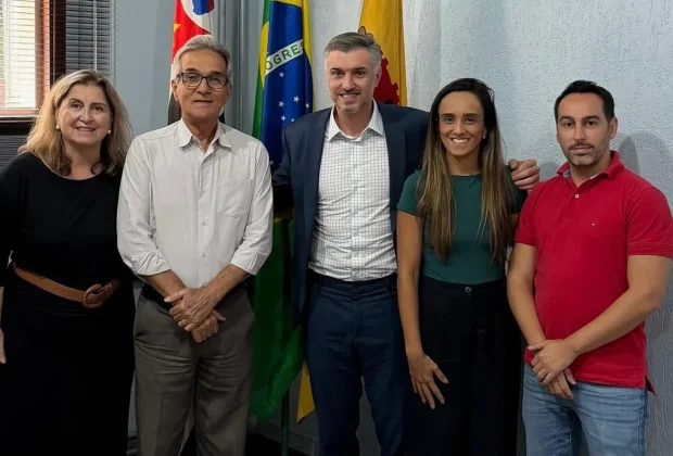 VINICIUS MARCHESE VISITA PREFEITO PAULO SILVA EM MOGI MIRIM