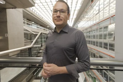 68 suicídios evitados, 37 ataques a escolas frustrados e 200 estupros impedidos: o trabalho de proteção às crianças na Internet