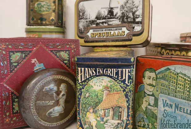 Museu de Holambra inicia catalogação de acervo e revela histórias por meio de latas holandesas