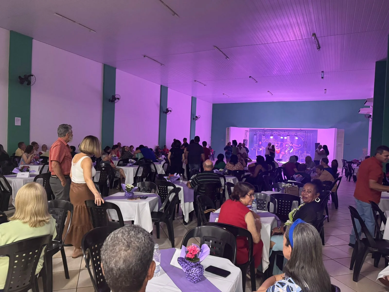 Primer Baile para Todas las Edades del año promete una noche de gran entretenimiento ‹