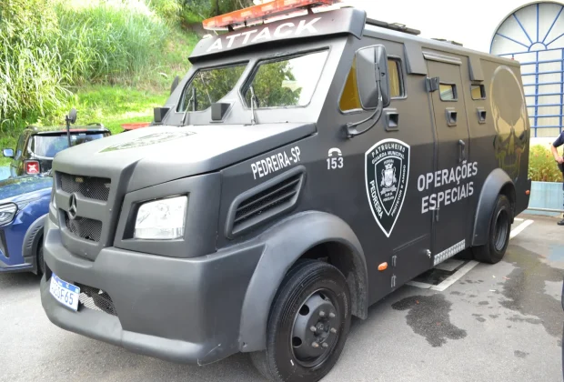 Guarda Municipal de Pedreira recebe ‘Veículo Blindado’ doado por empresa de transporte de valores