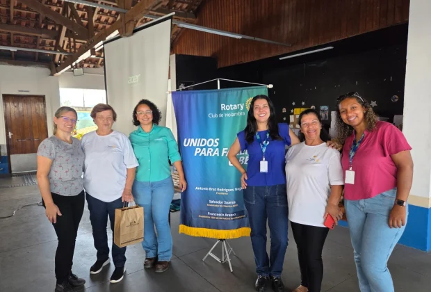 Ação educativa leva conhecimento sobre tratamento de água para jovens em Holambra