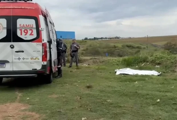 Corpo de mulher com sinais de violência é encontrado às margens da SP-075