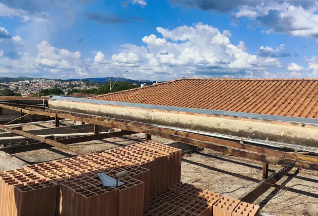 Prefeitura prioriza melhorias no telhado do Velório da Saudade para garantir mais conforto à população