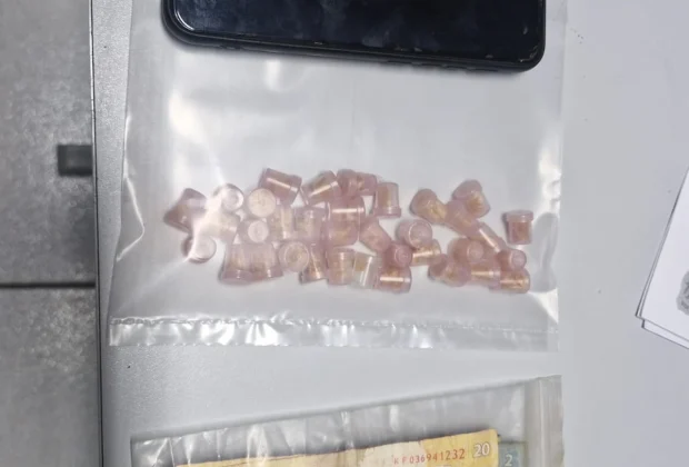 Polícia Militar prende homem por tráfico de drogas em Mogi Guaçu