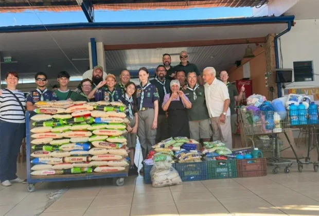 Escoteiros arrecadam 2 toneladas de alimentos e 649 litros de produtos de limpeza para entidades de Mogi Mirim