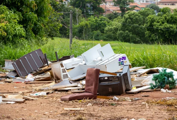 Prefeitura de Jaguariúna intensifica fiscalização contra descarte irregular de lixo e entulho