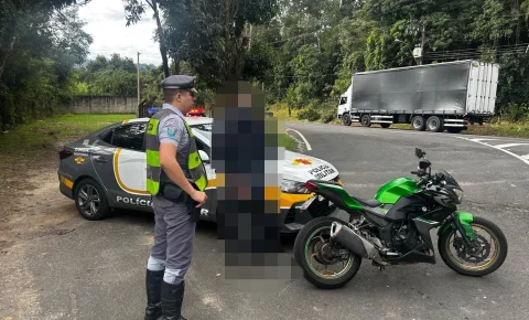 Homem é preso por tráfico de drogas durante fiscalização em Serra Negra